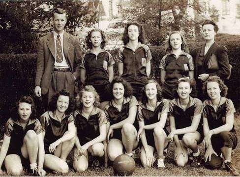 Girls basketball - 1940s
